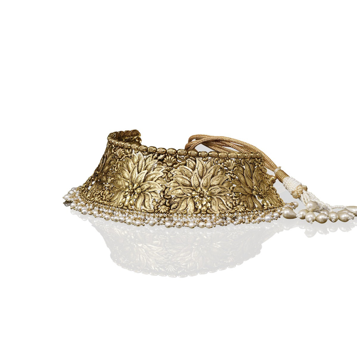 Leaves Cluster Gold Choker Set