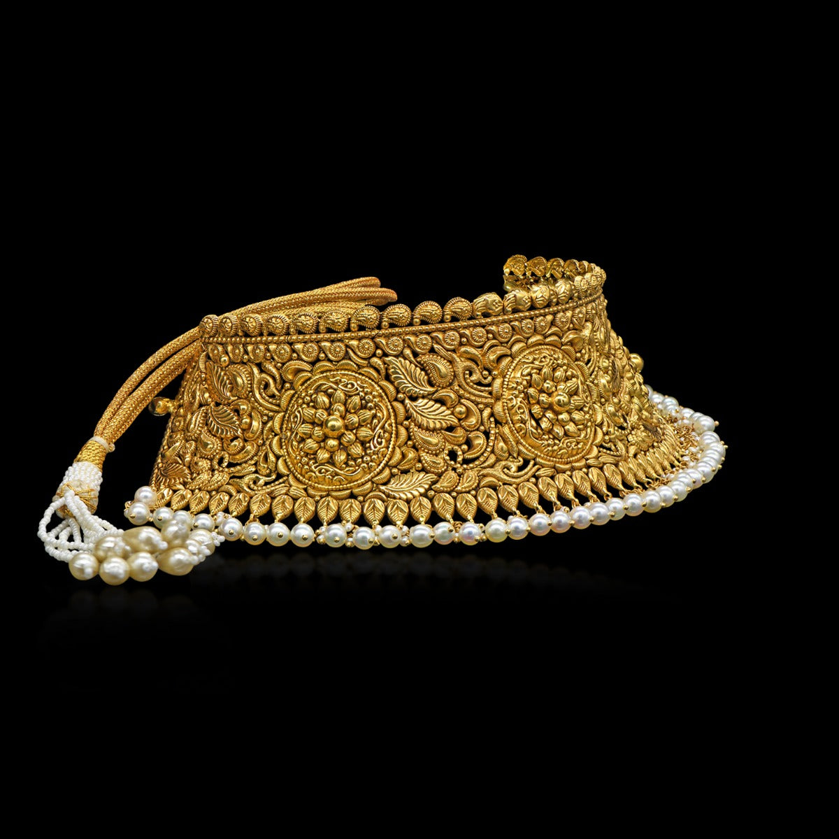 Traditional Gold Choker