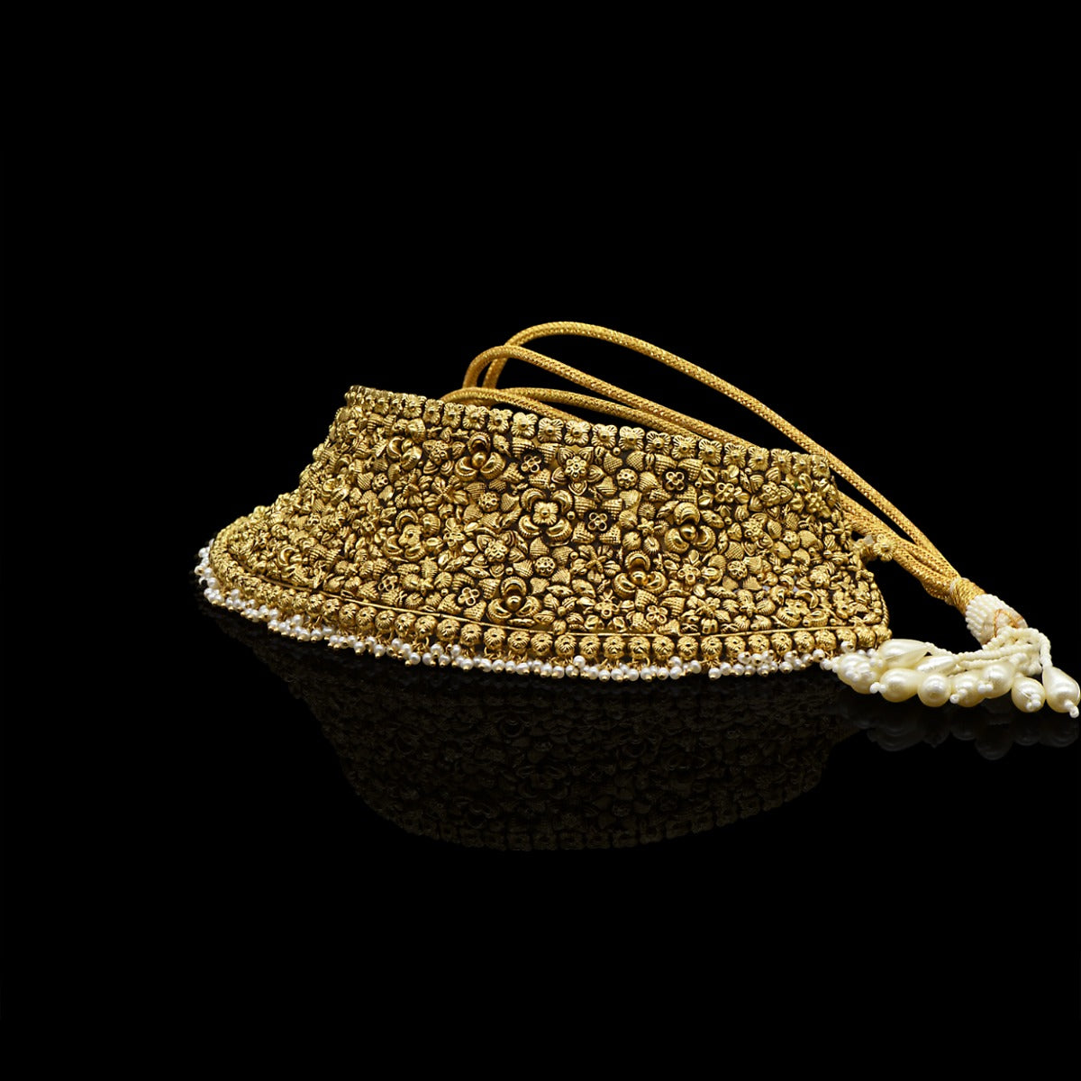 Majestic Traditional Gold Choker Set