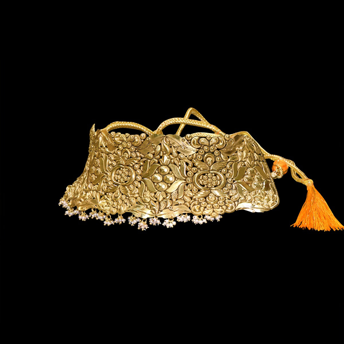 Curvy Dunes Gold Choker Set