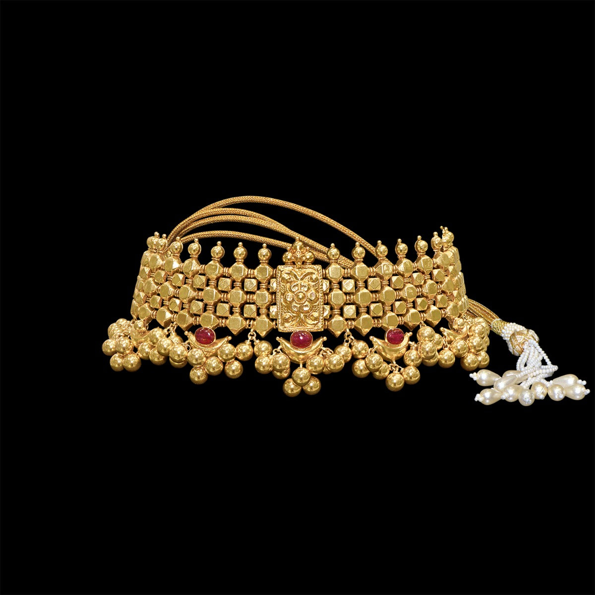Akshara Glittering Gold Choker