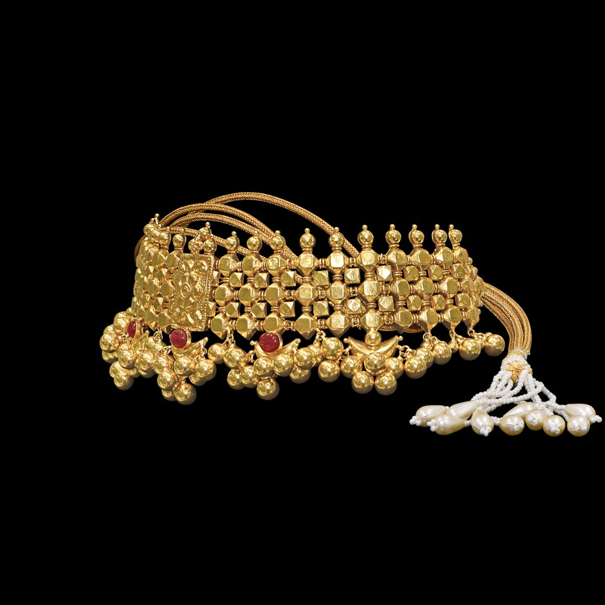 Akshara Glittering Gold Choker Set