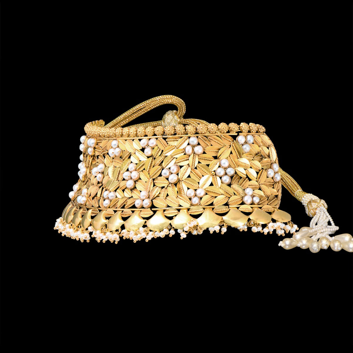 Indian Almond Pearl Choker