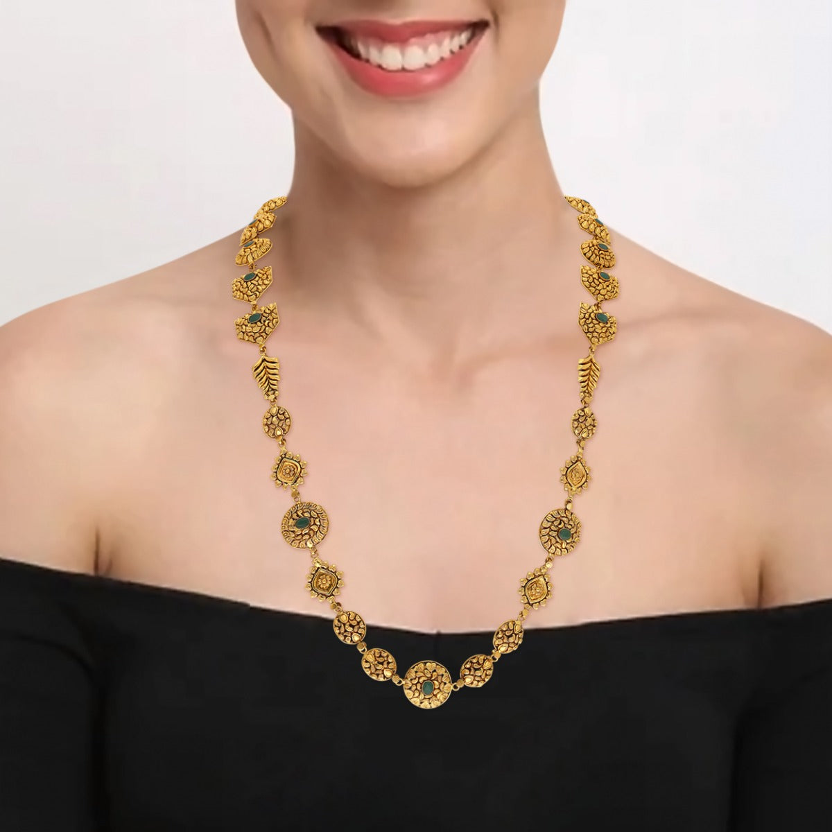 Tasfia Gold Necklace