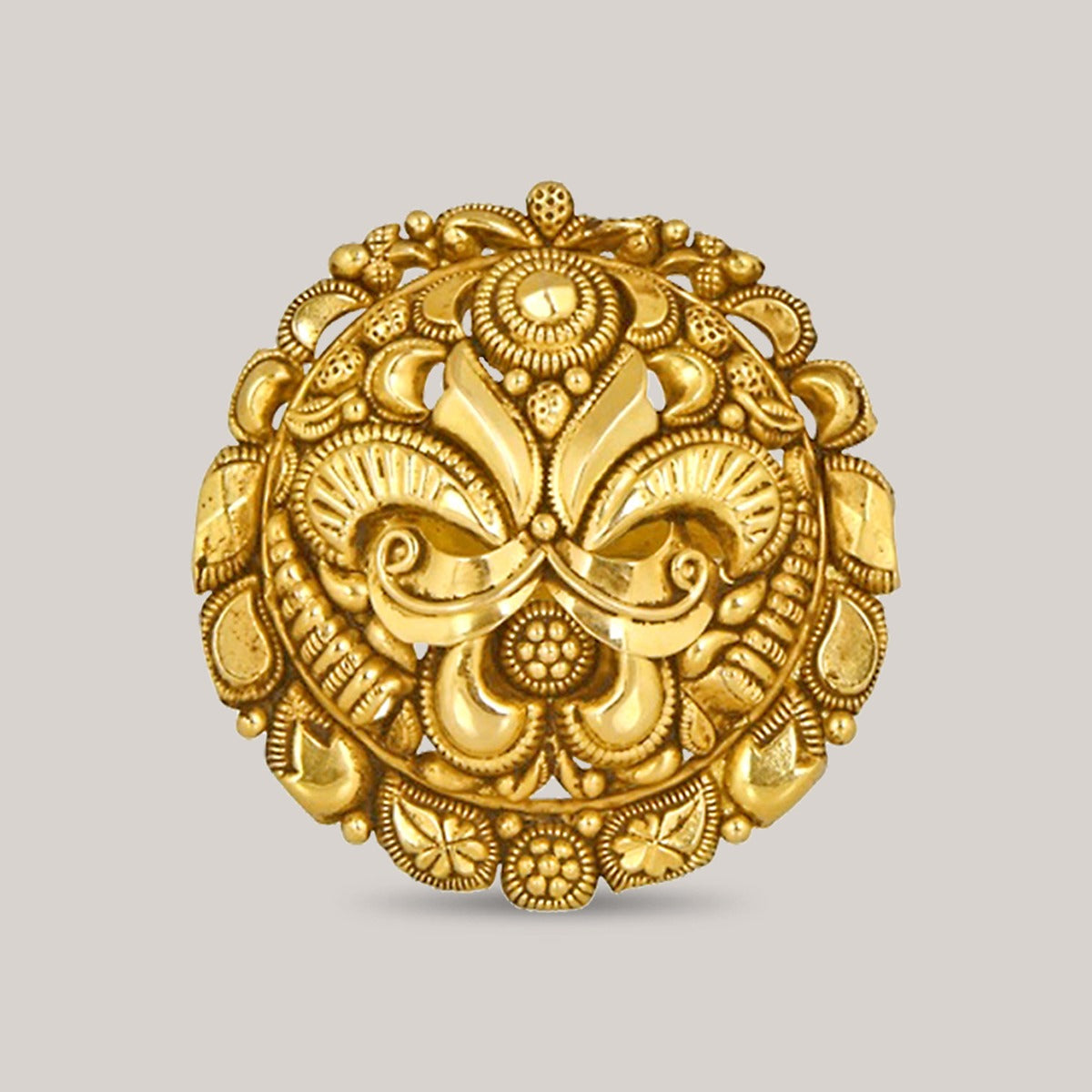 Queens Archery Gold Ring