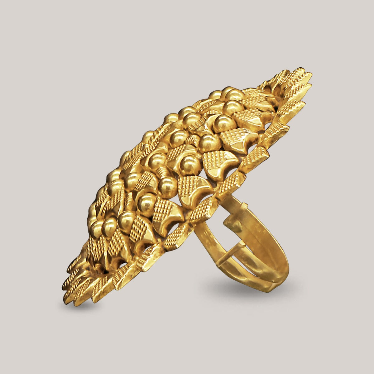 Elegant Cosmos Gold Ring