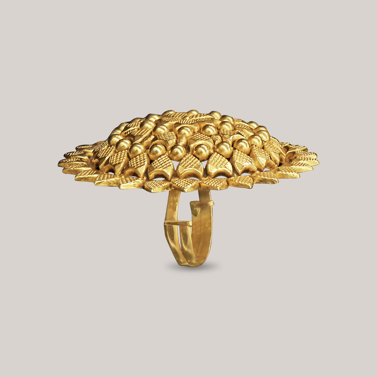 Elegant Cosmos Gold Ring