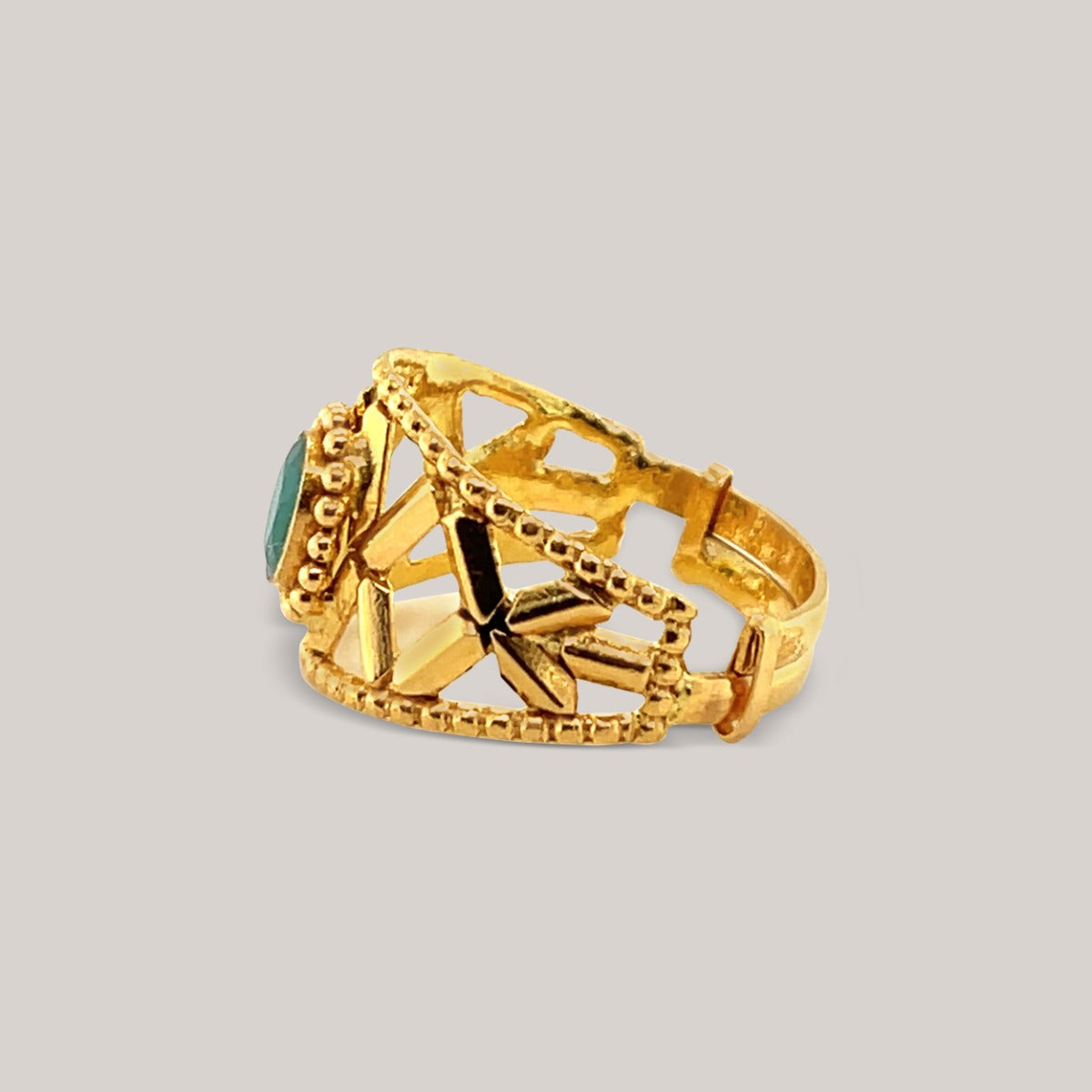 Nasirah Gold Ring