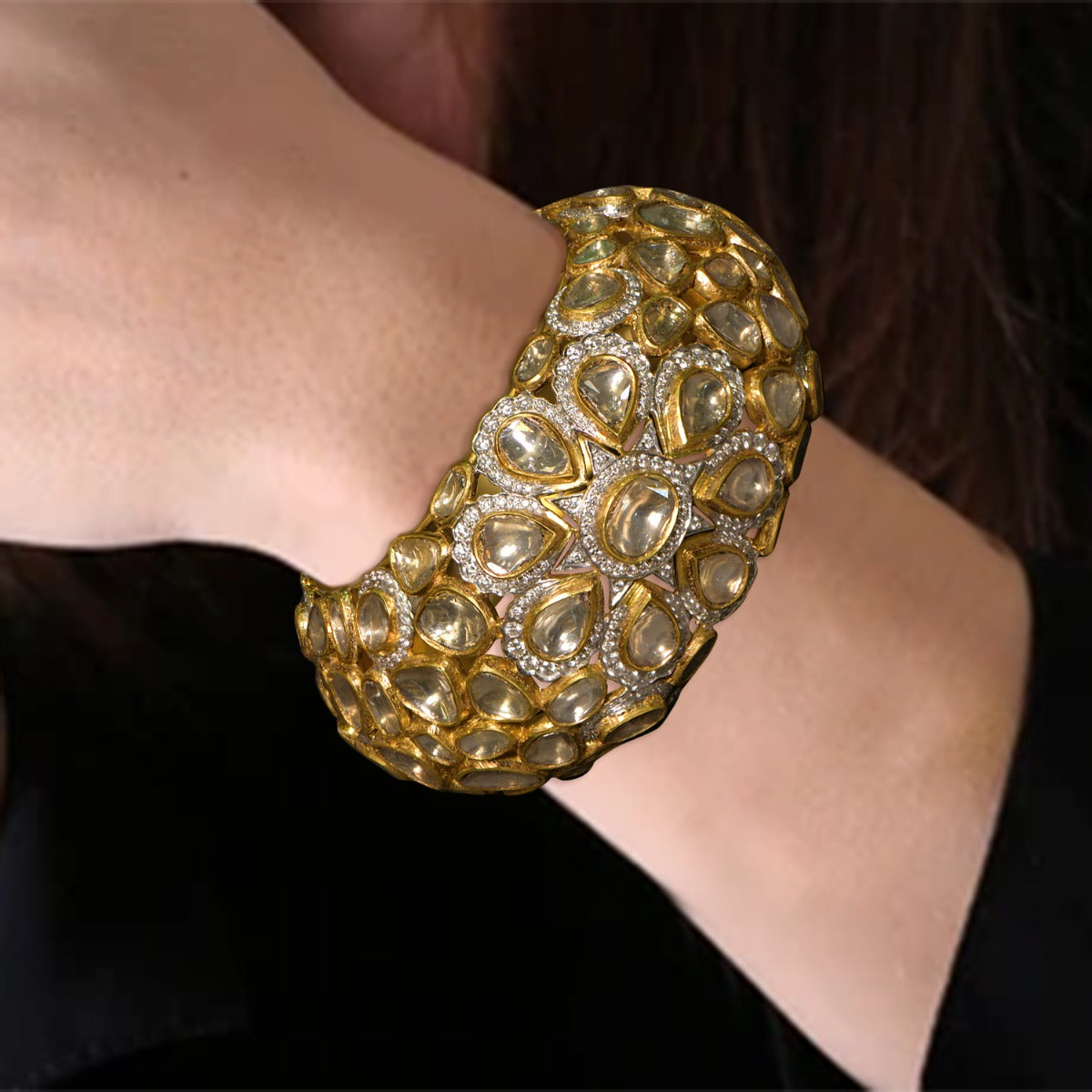 White Snow Mirror Polki Bangle