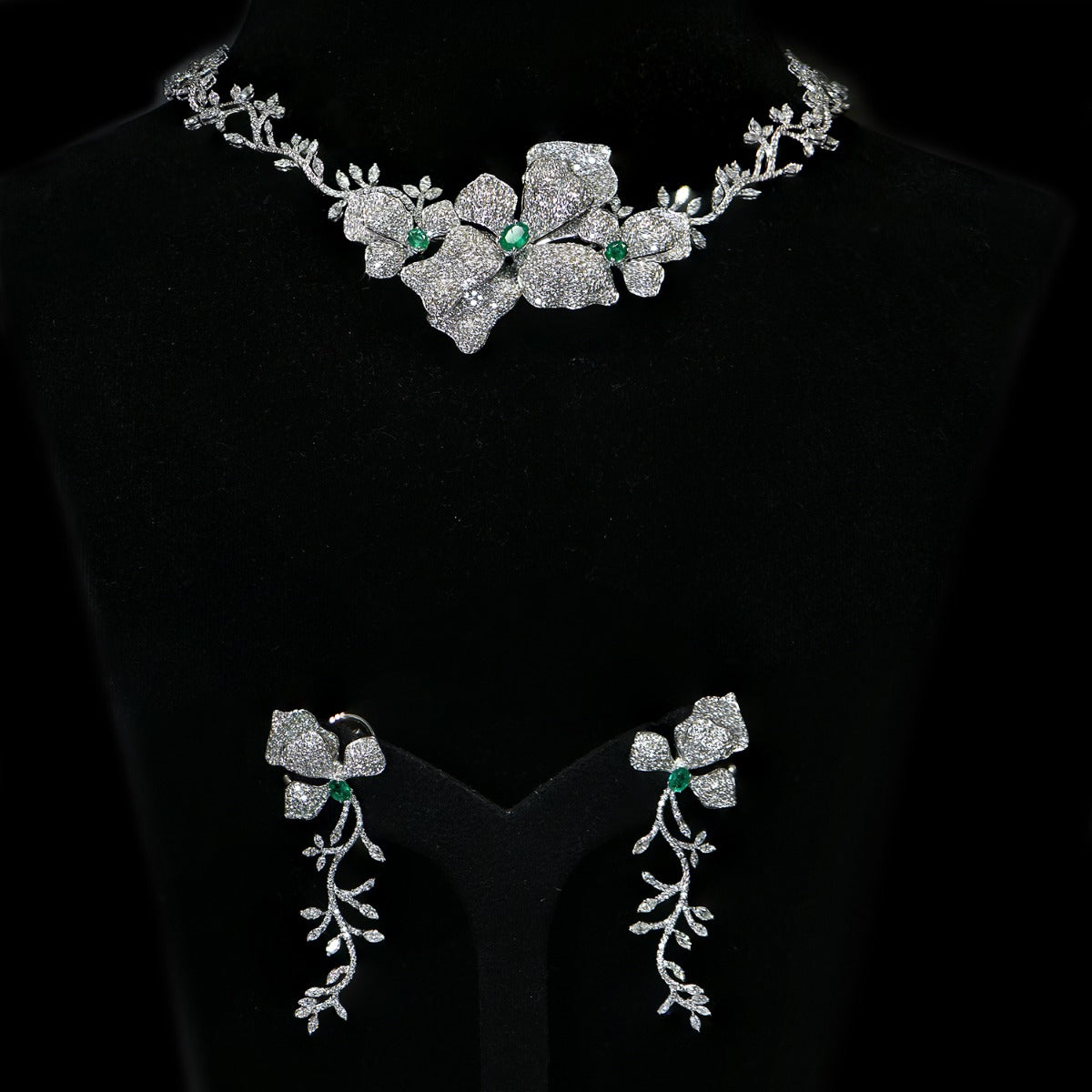 White Leafy Tassel Diamond Set