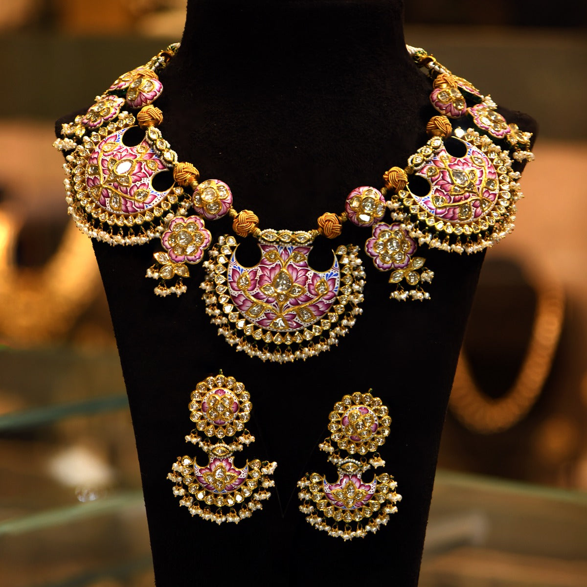Gorgeous Paisley Polki Necklace Set