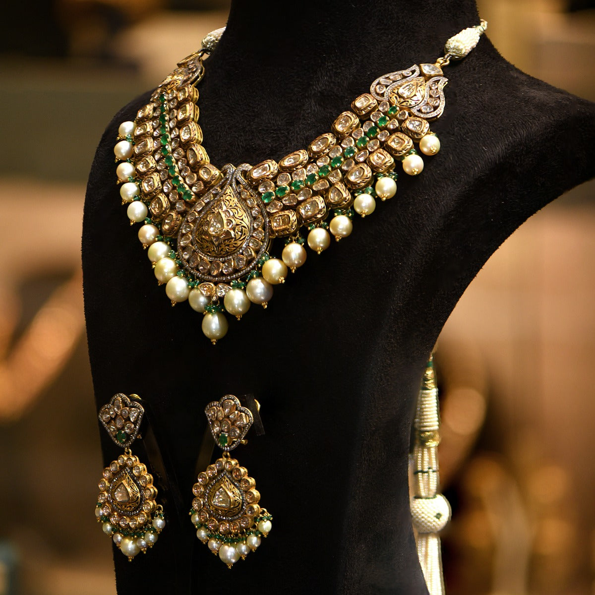 Massive Droplet Polki Necklace Set Yellow Gold