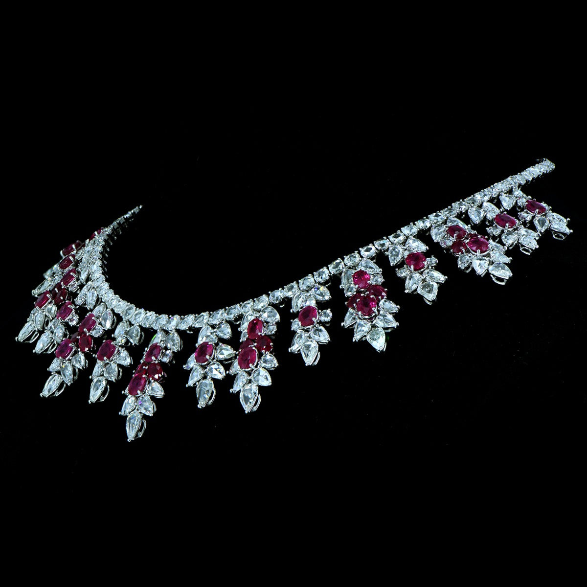 Crushed Sparkling Diamond Necklace Set