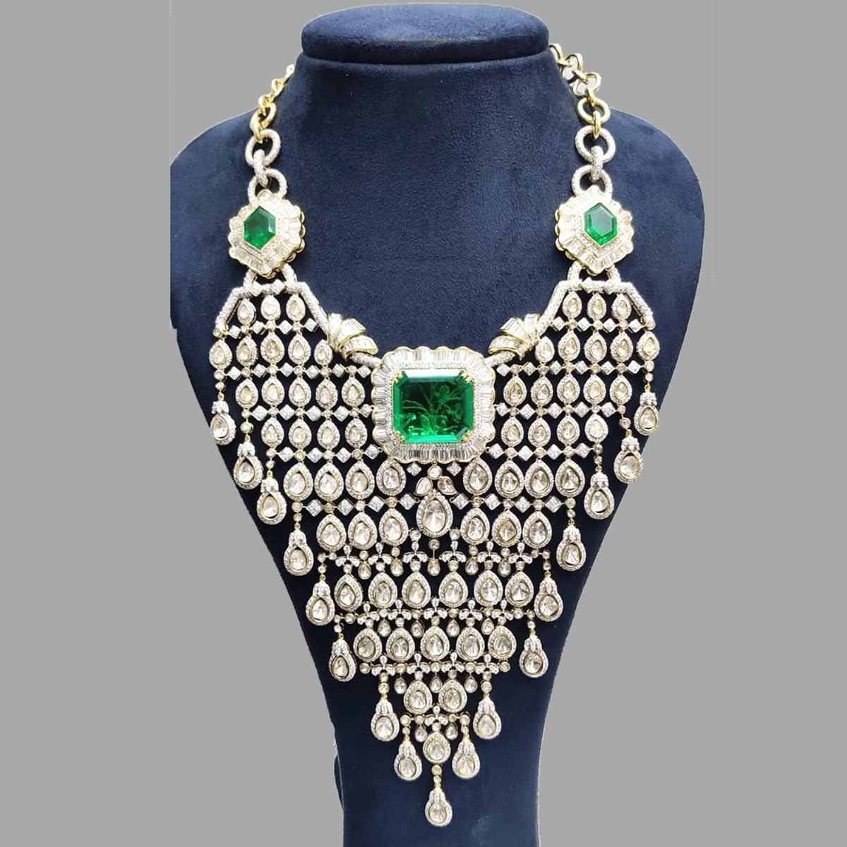 Dazzling Emerald Polki Necklace Set