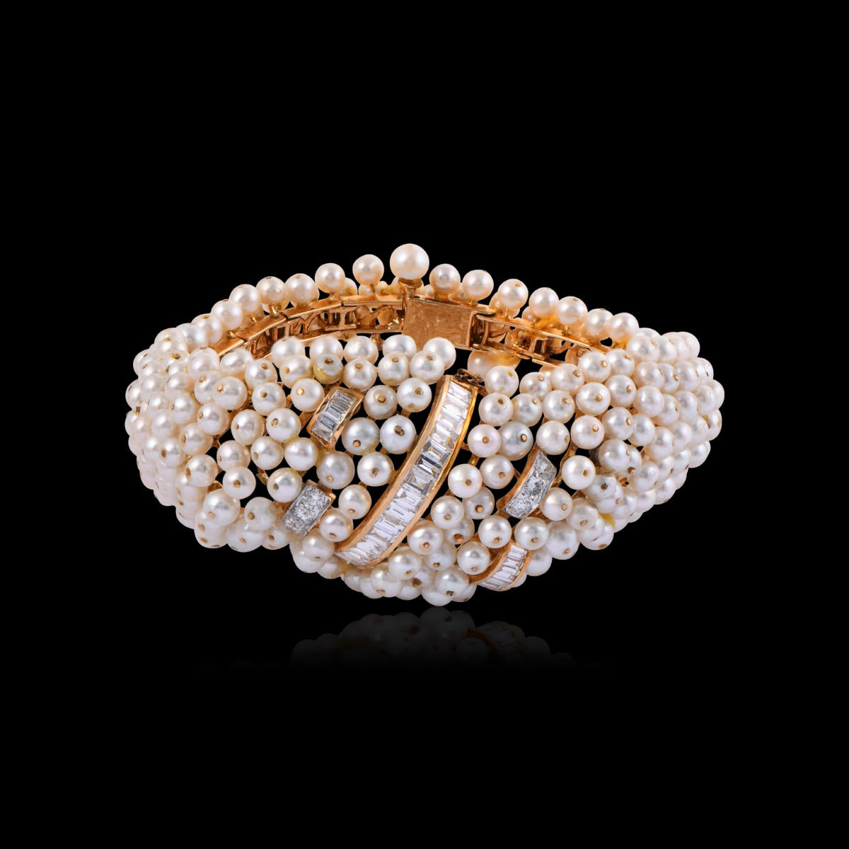 Bushy Dotted Diamond Bangle
