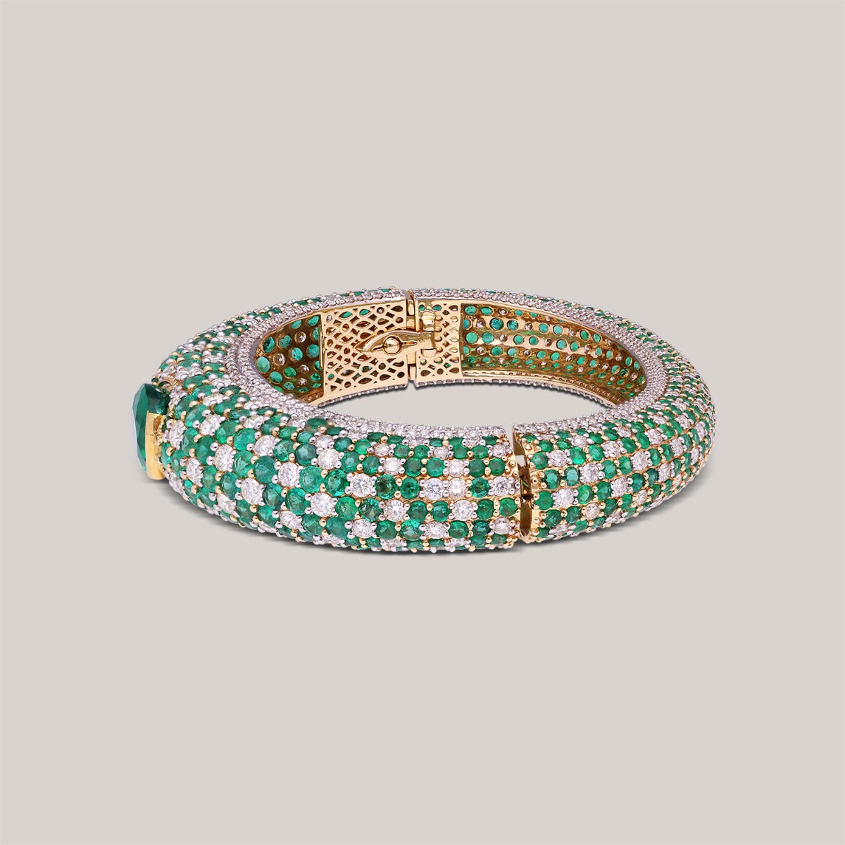Dazzling Emblem Diamond Bangle