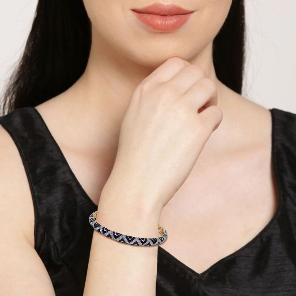 Zigzag Angaled Diamond Bangle