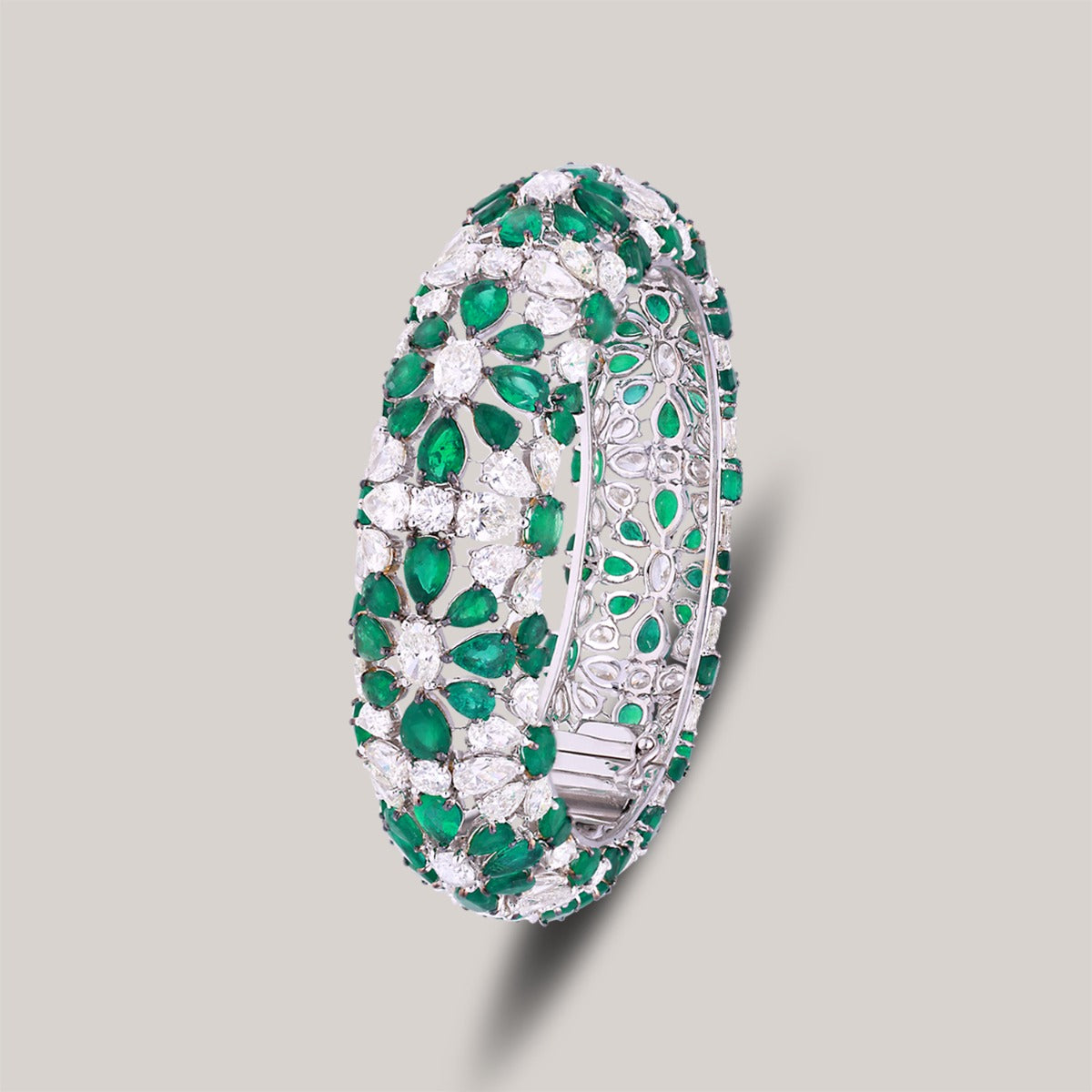 Flower Emerald Diamond Bangle