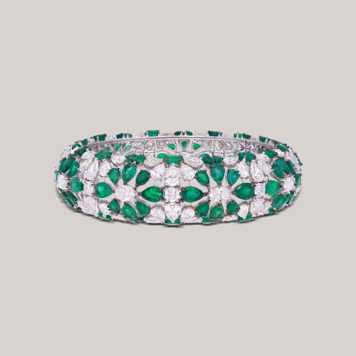 Flower Emerald Diamond Bangle