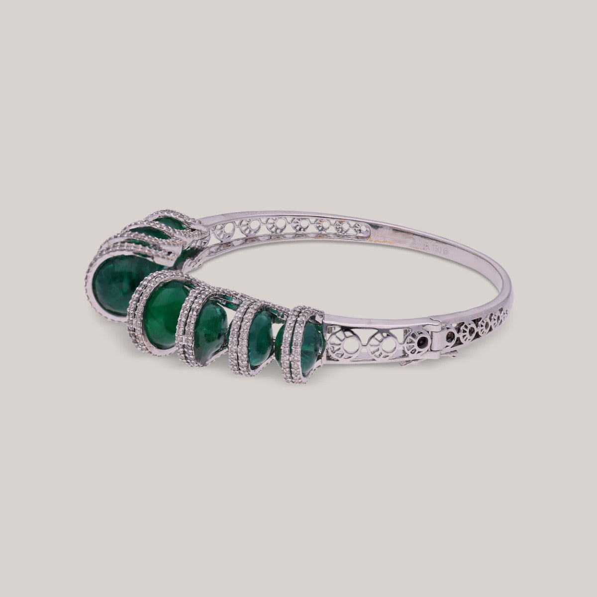 Noura Diamond Bangle