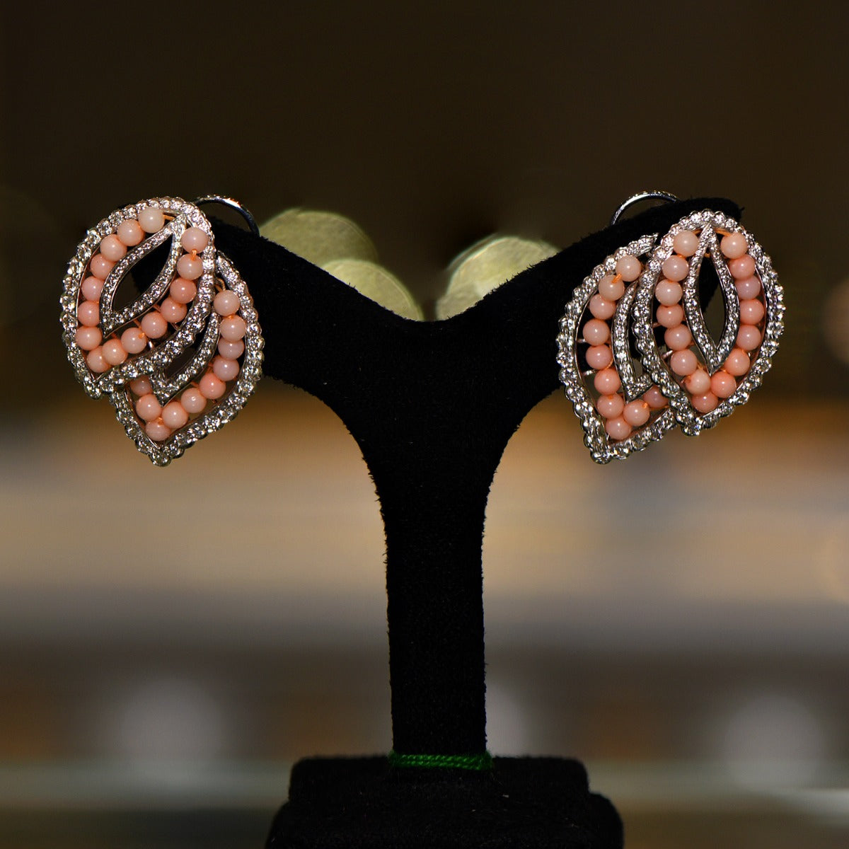 Pearly Peas Knitted Diamond Necklace Set