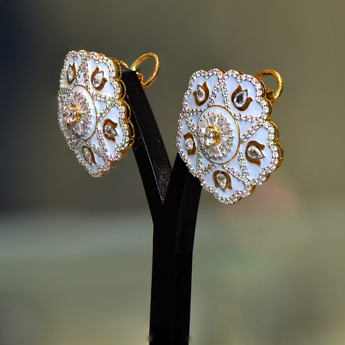 Lotus Bed White Diamond Earrings