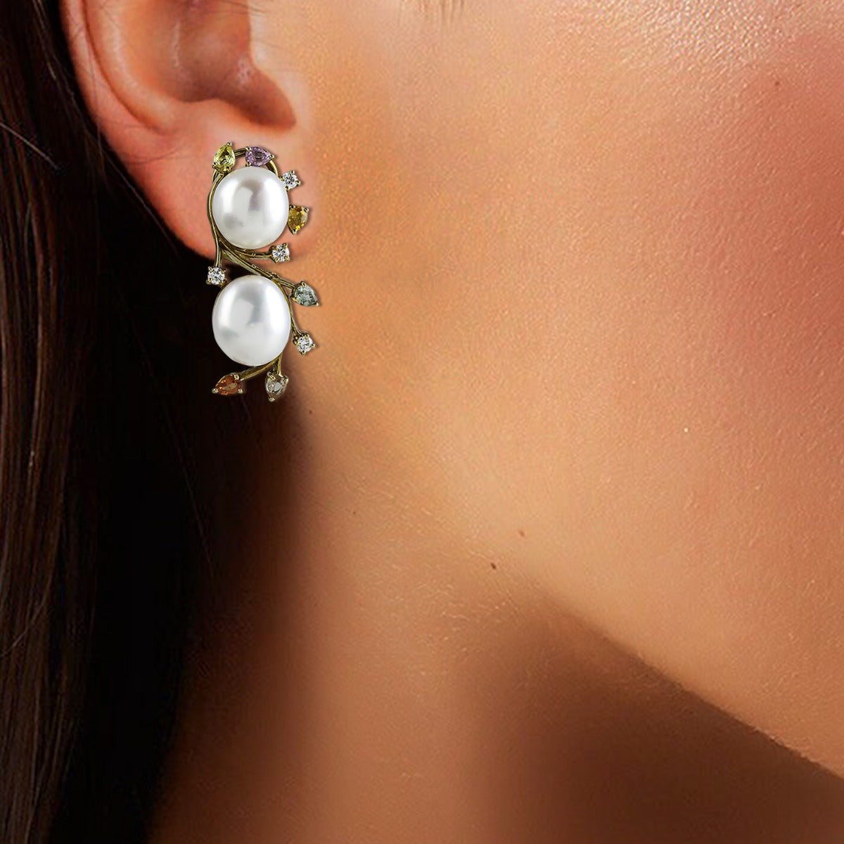 Pearly Dance Diamond Earrings