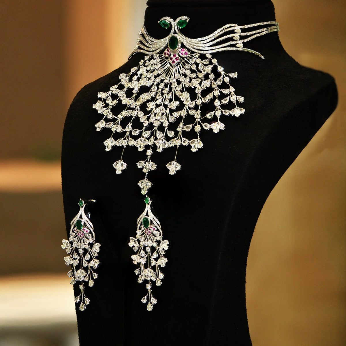 Queenly Diamond Grand Necklace Set