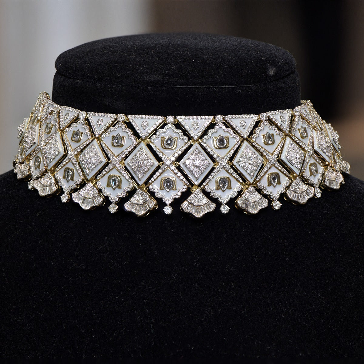 Diamond Motif Choker