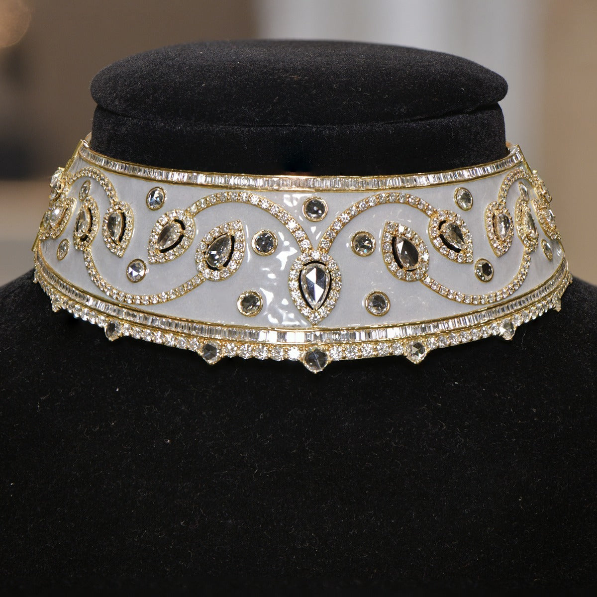 Strings Attached Choker Set