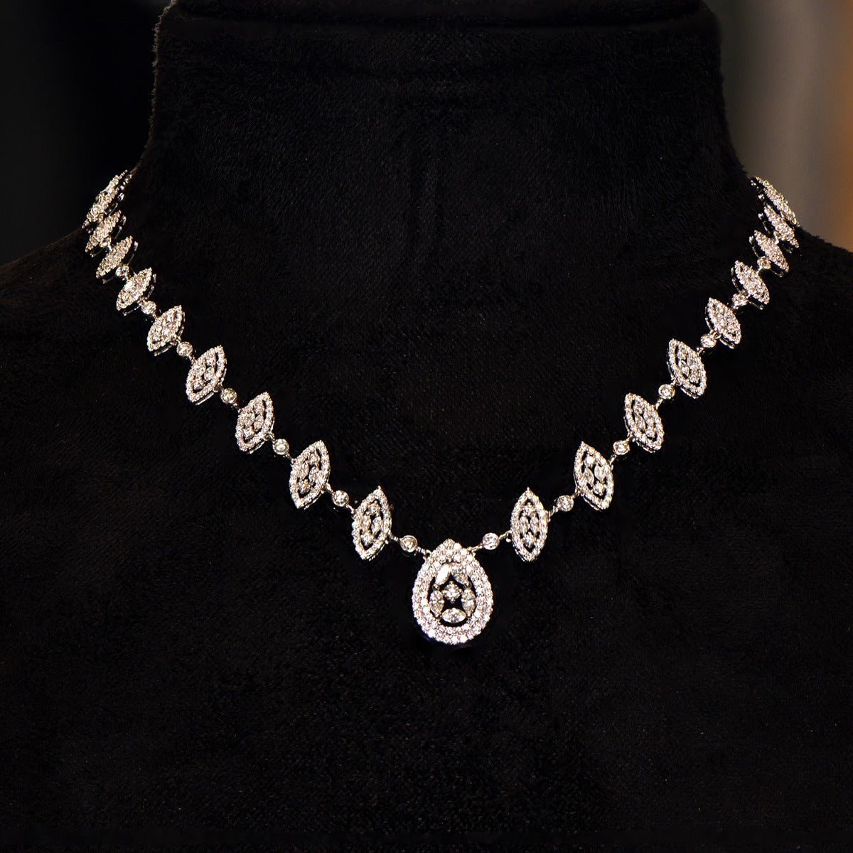 Pinnacle Raindrops Diamond Necklace Set