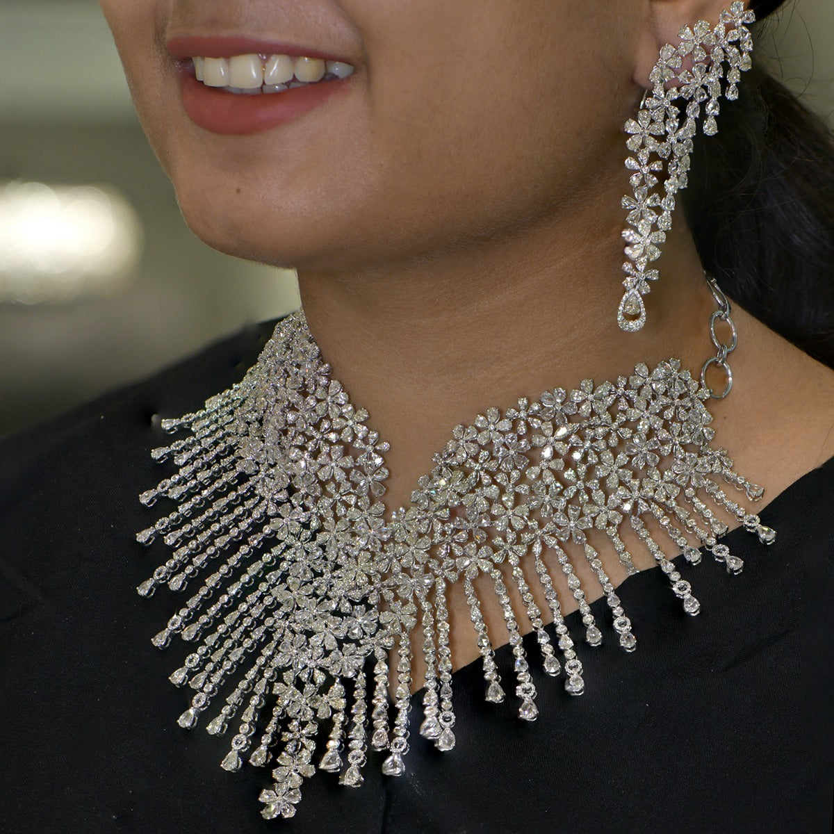 V Flora Diamond Necklace Set