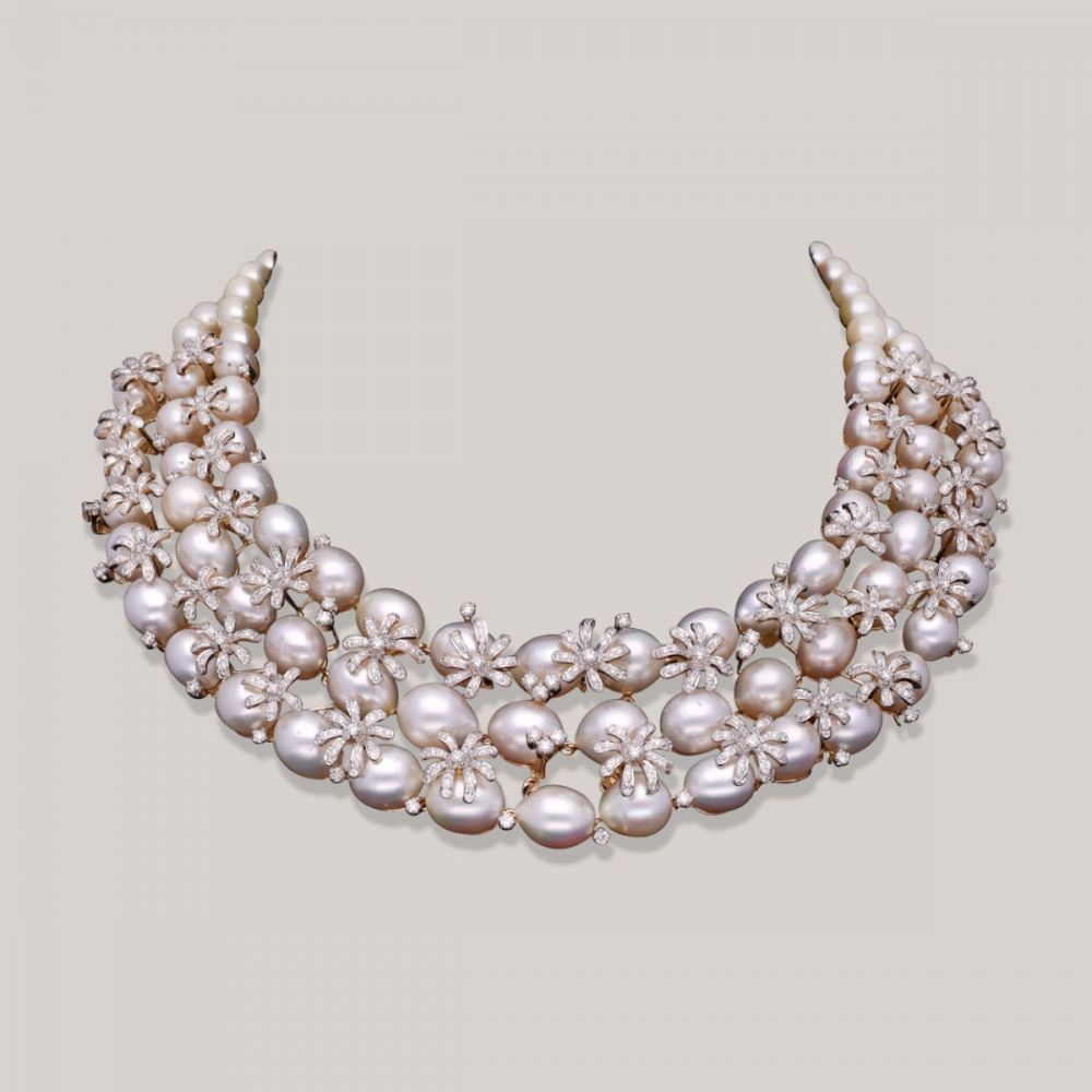 Alluring Pearl Diamond Necklace Set