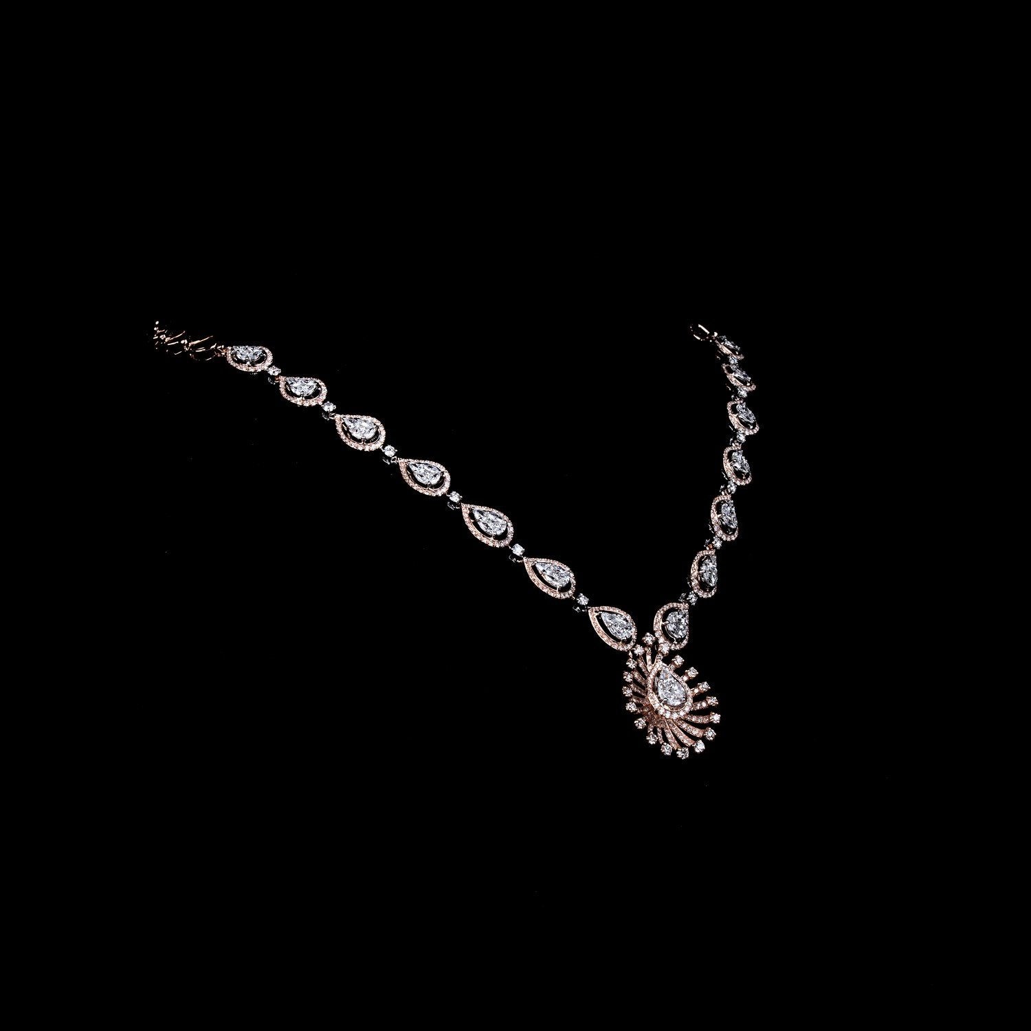 Splendid Diamond Necklace