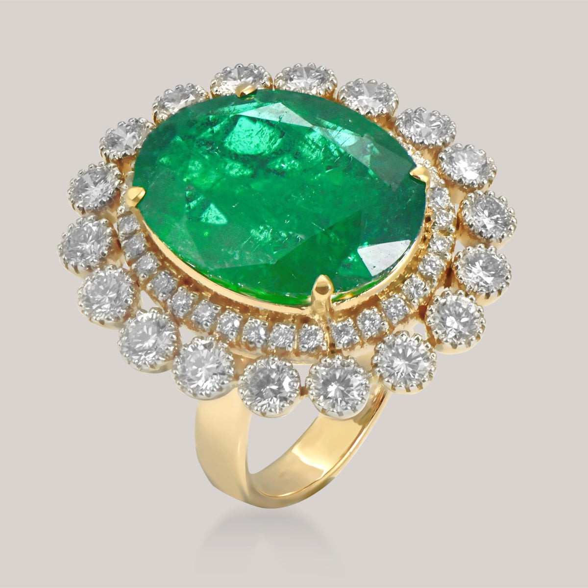 Classic Emerald Diamond Ring