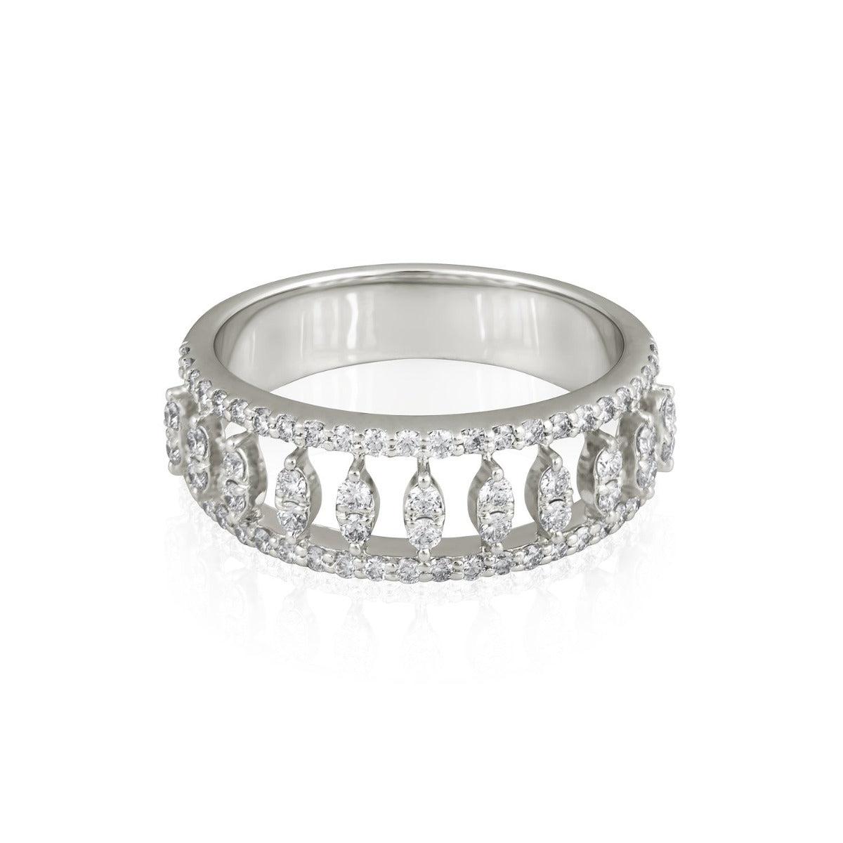 Diamond Pillared Ring