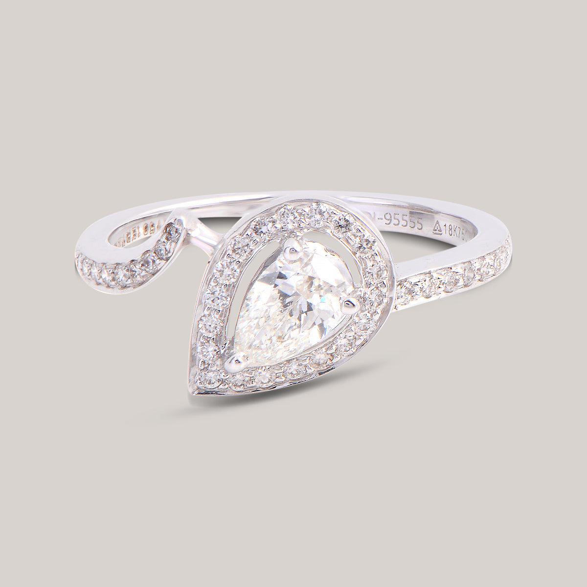 Chiara Solitaire Diamond Ring