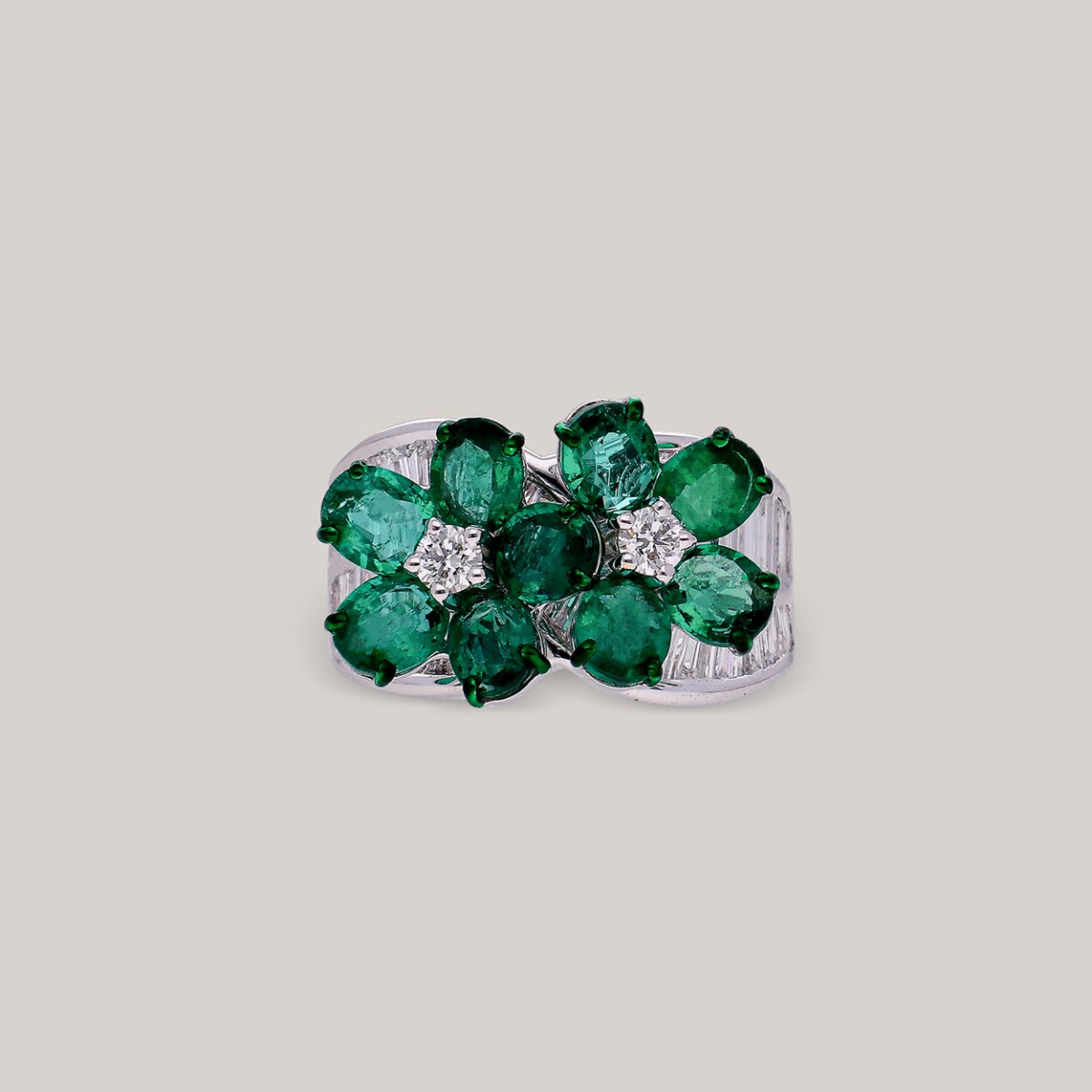 Jardin Duo Emerald Diamond Ring