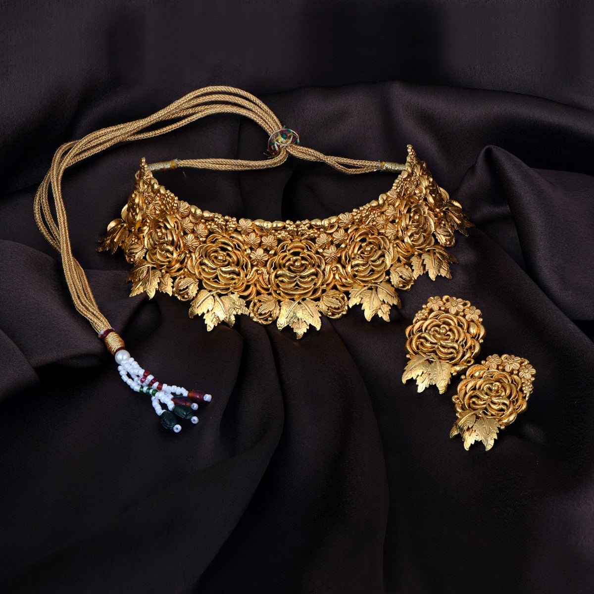 Blossomy Gold Choker Set