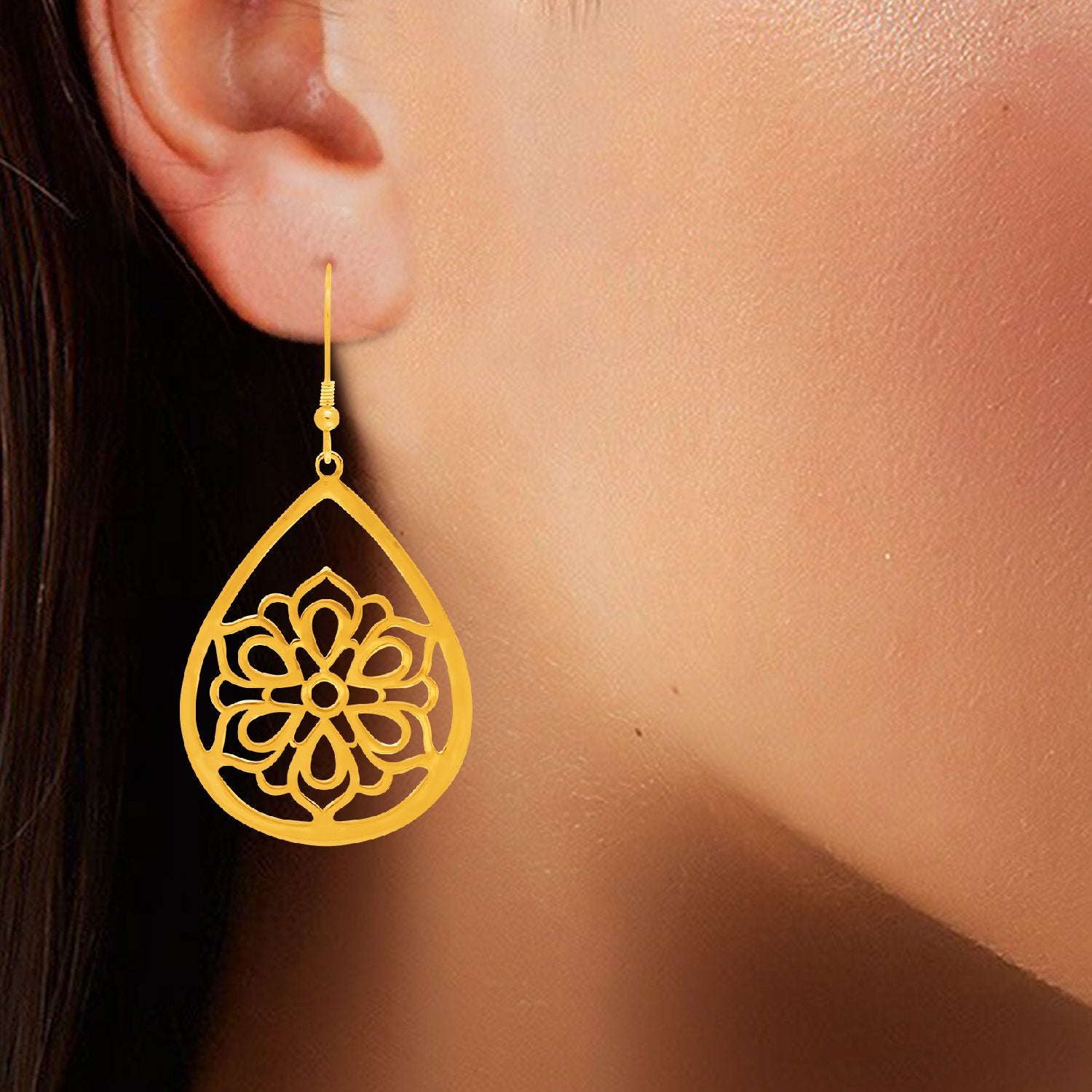 Encircle Flower Earrings