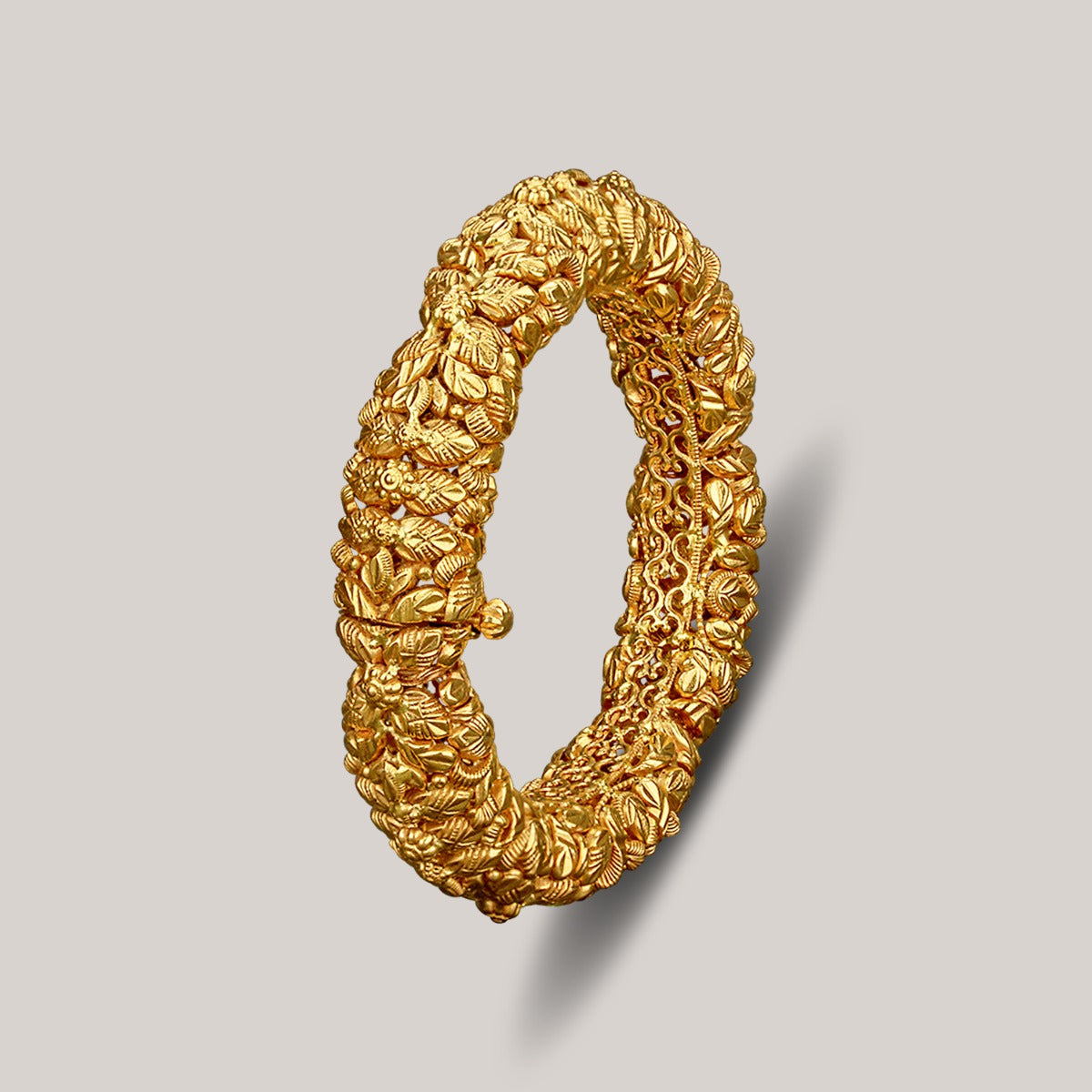 Earthy Motif Gold Bangle