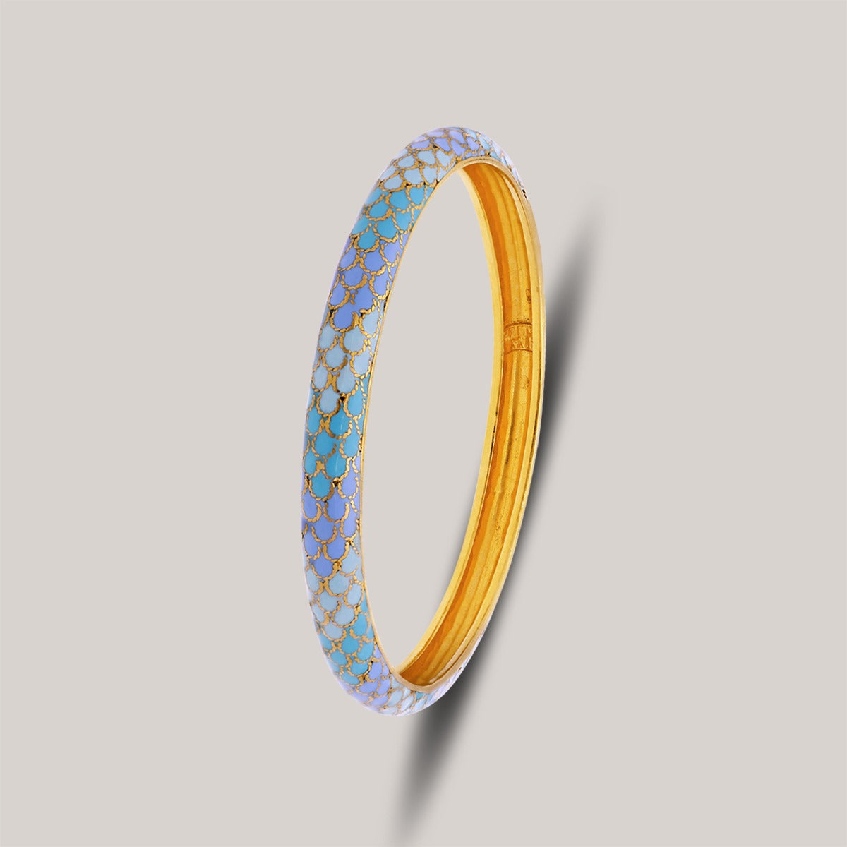 Cerulean Scallops Gold Bangle