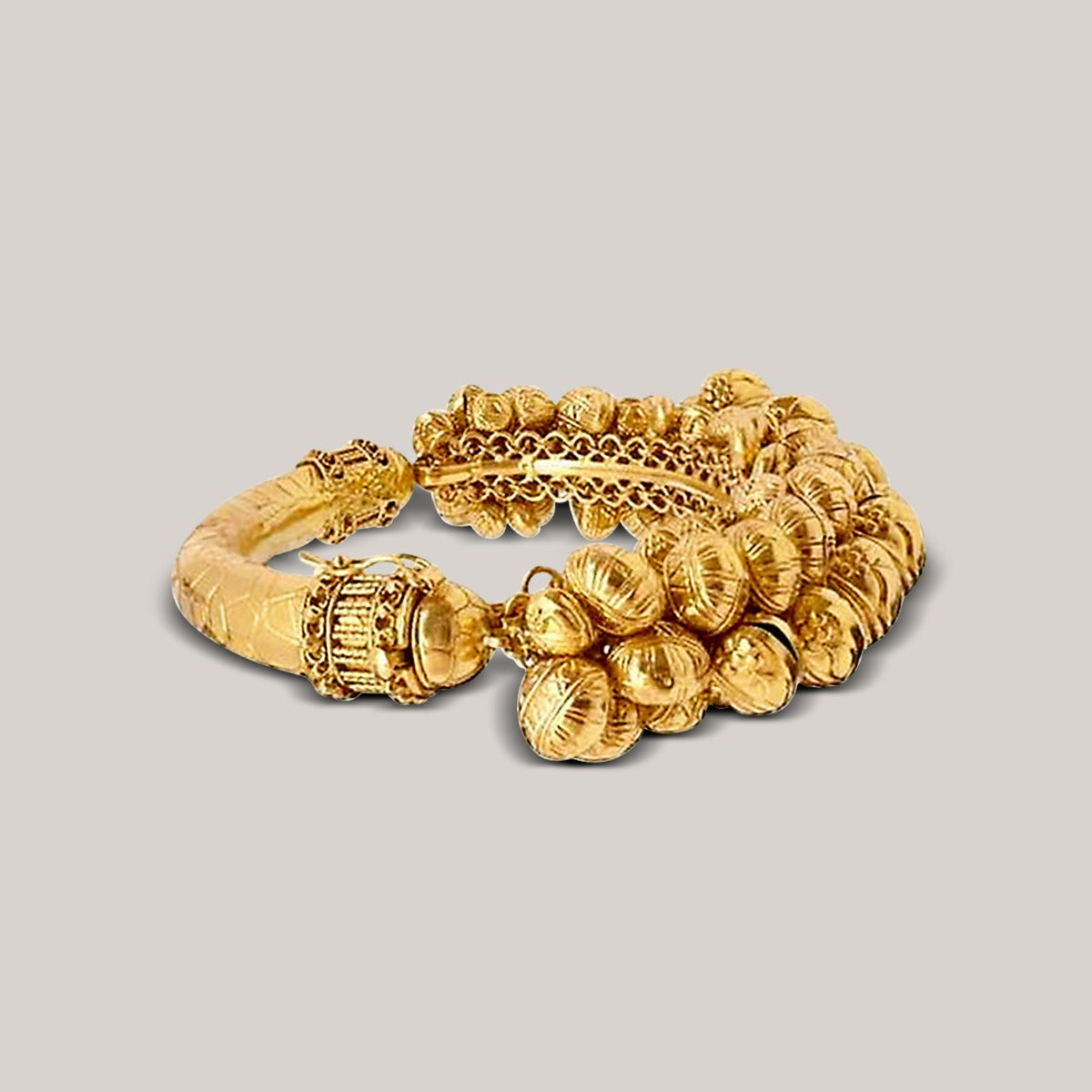 Gajra Floret Gold Bangle