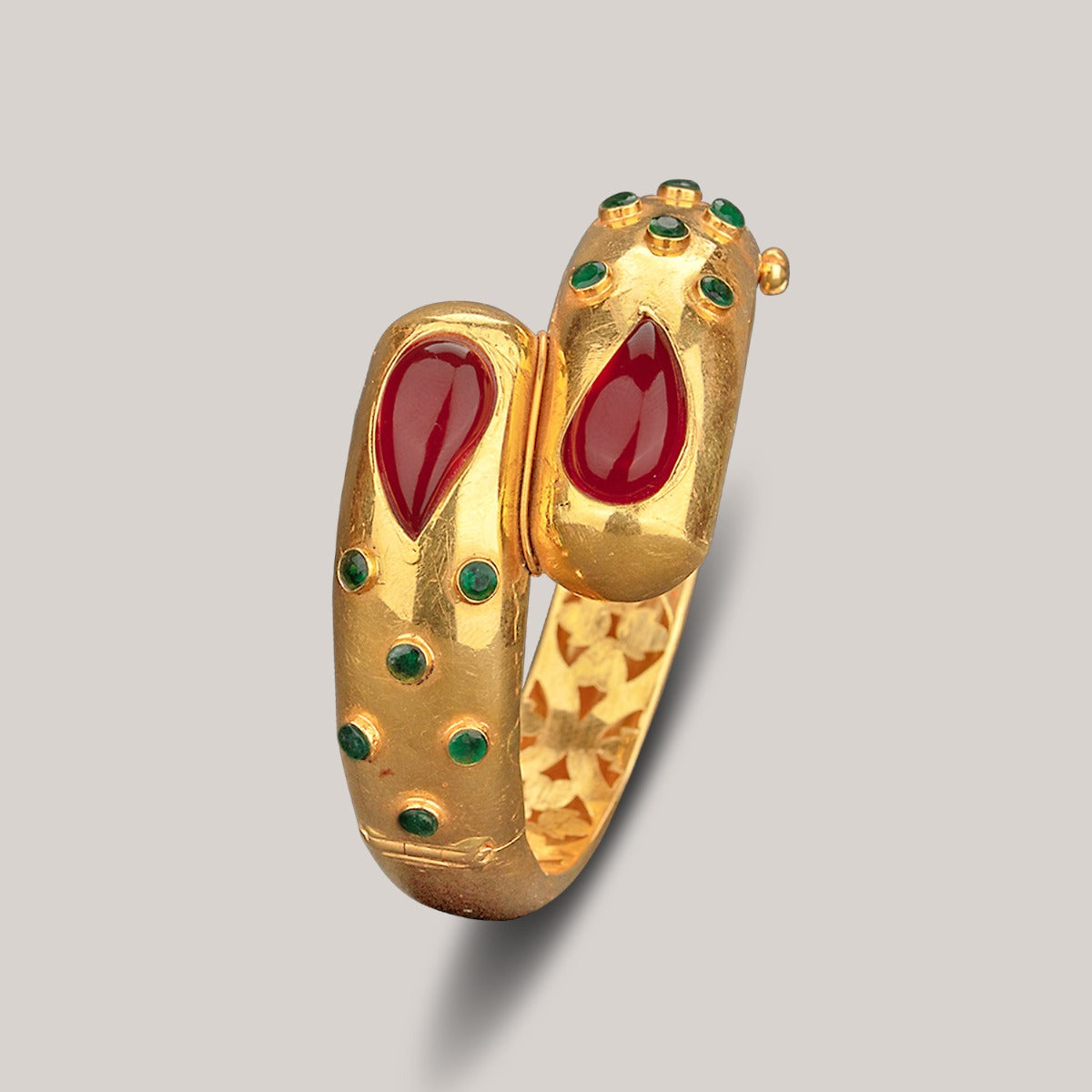 Red Dew Gold Bangle