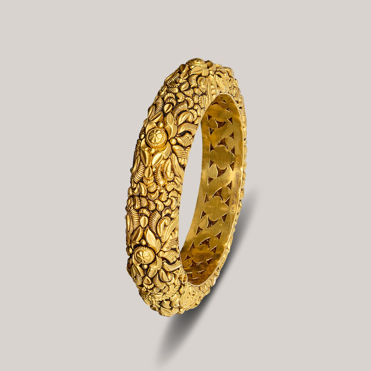 Deleria Gold Bangle