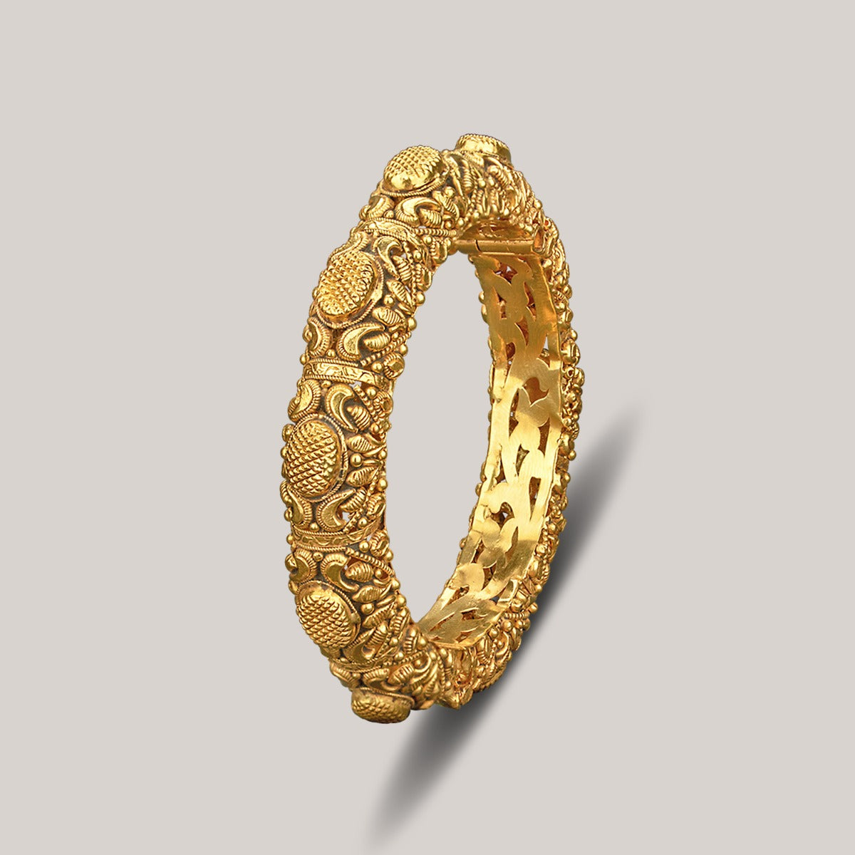 Oval Optimus Gold Bangle