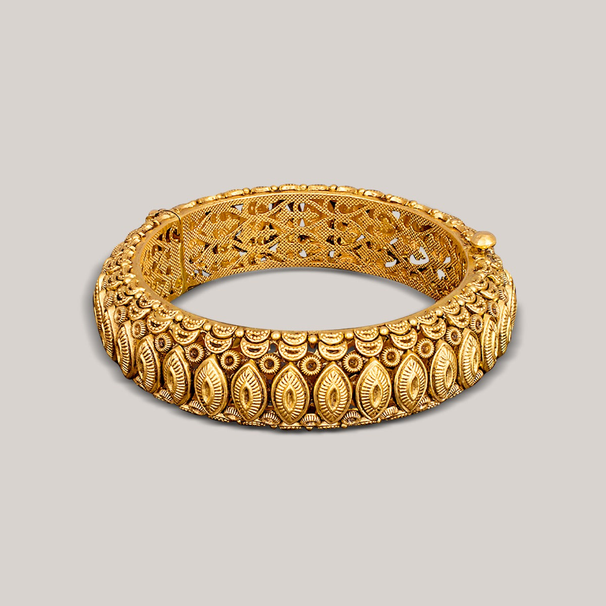 Gorgeous Gold Bangle