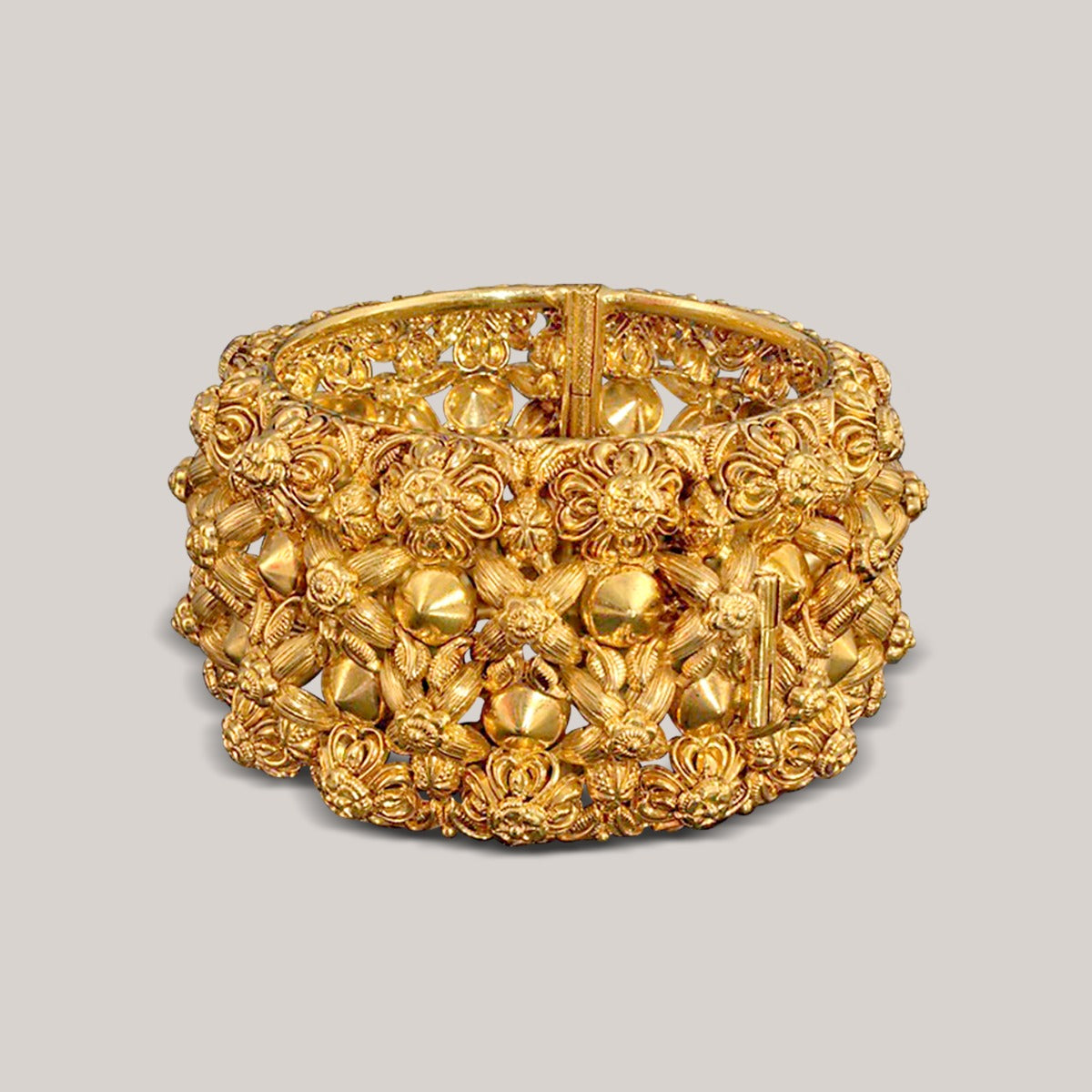 Decorative Gold Bangle