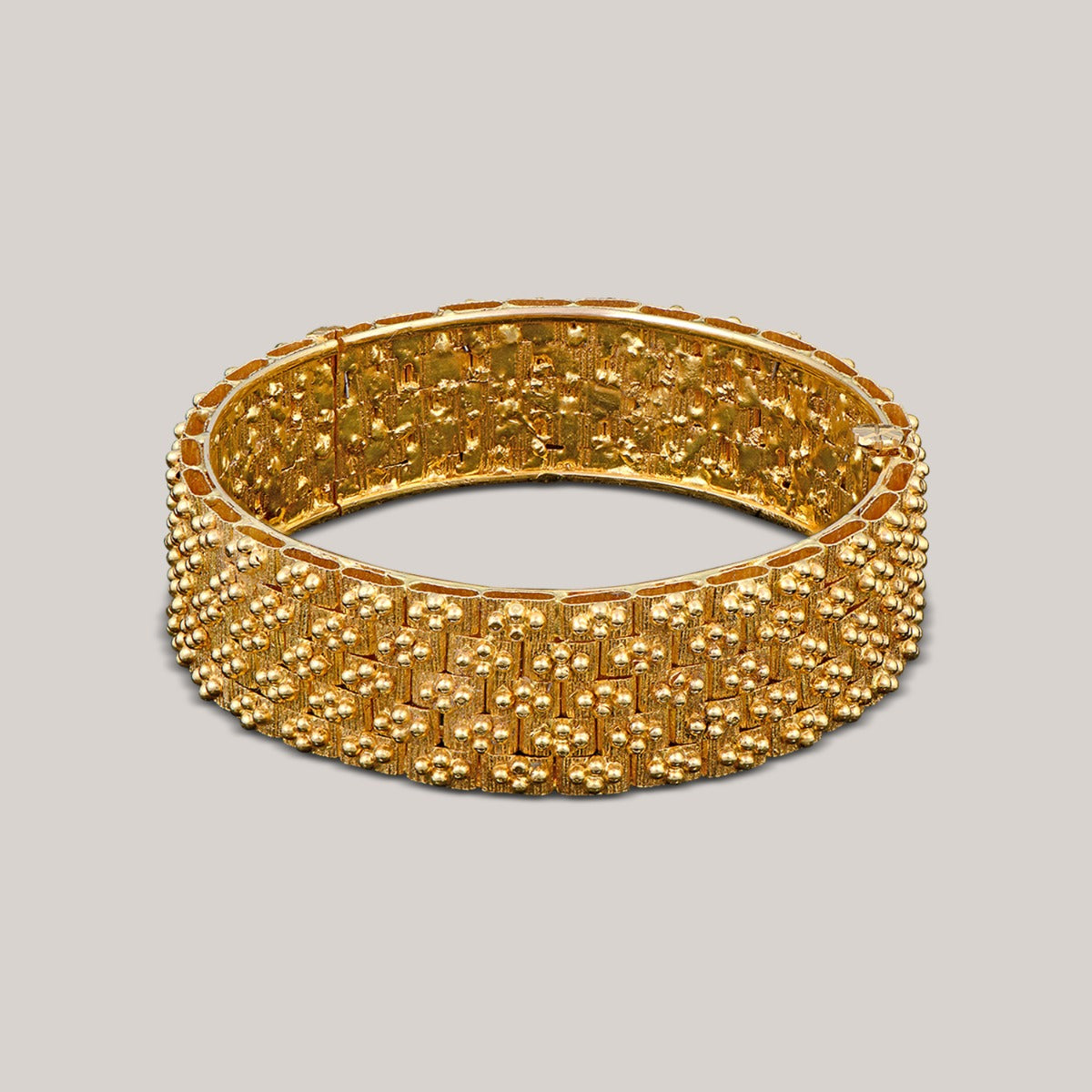 Timeless Gold Bangle
