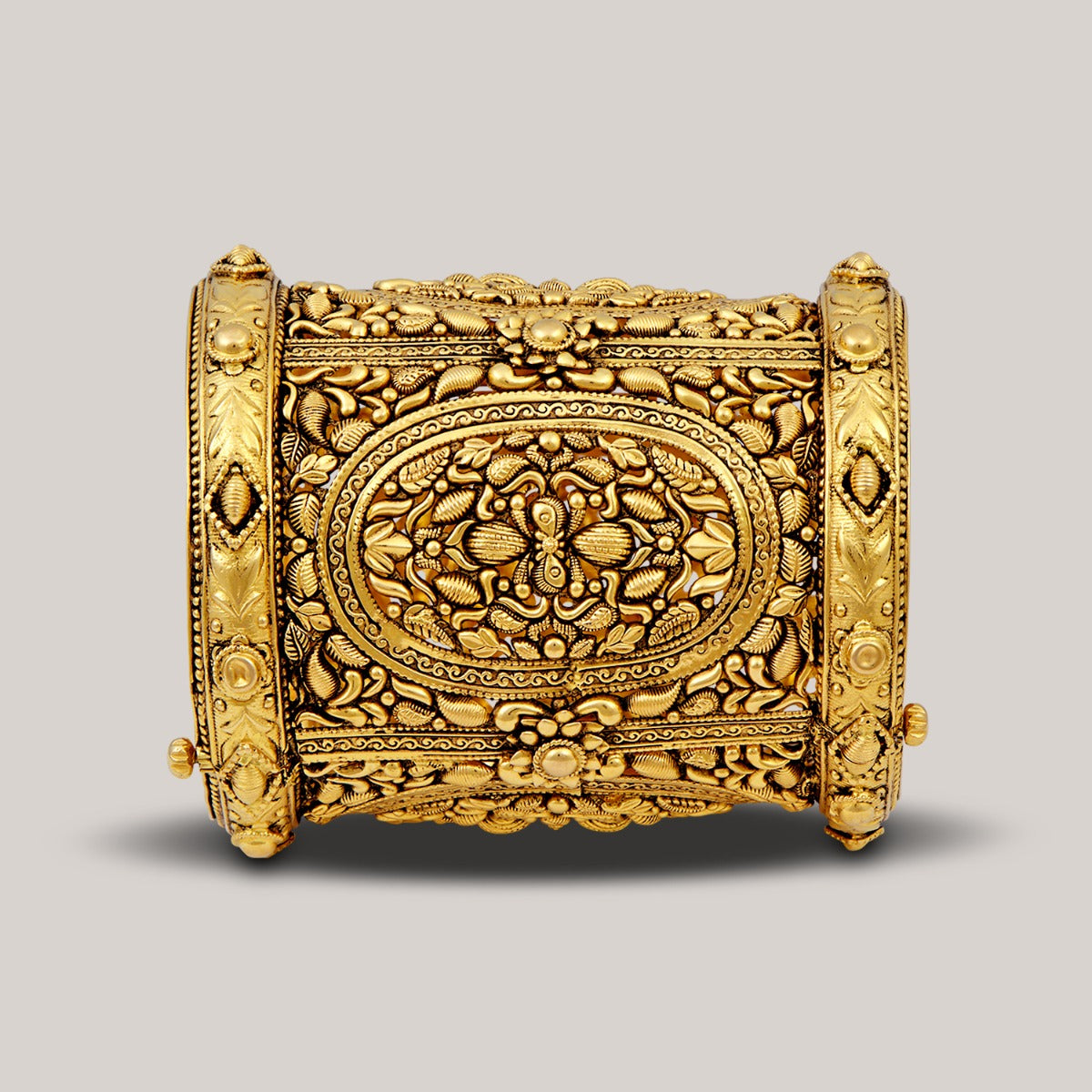 Aladdin's Carpet Cuff